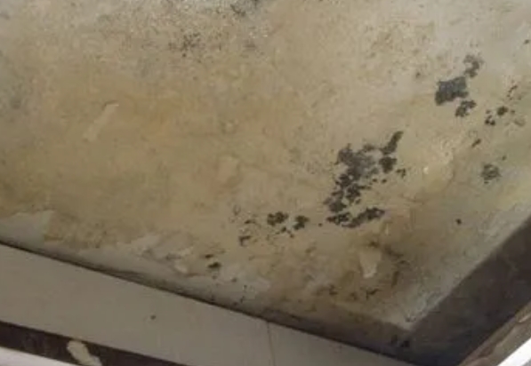 新建阳台漏水维修公司分享下新建卫生间渗水维修需要注意哪些问题。